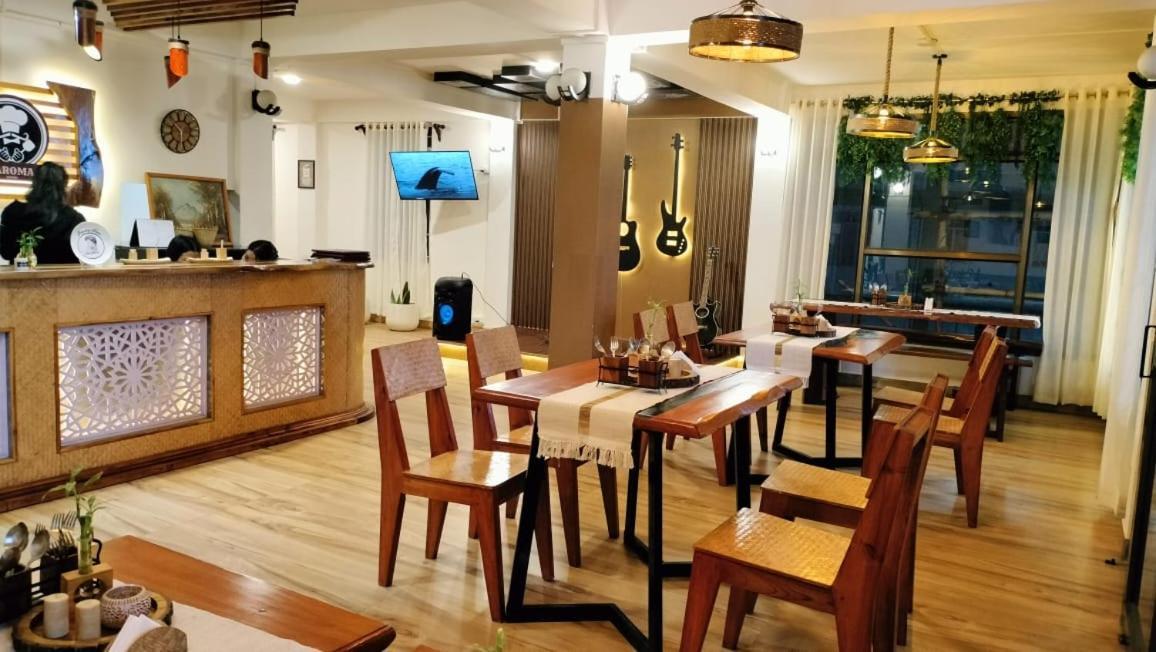 Aroma Inn Шиллонг Экстерьер фото