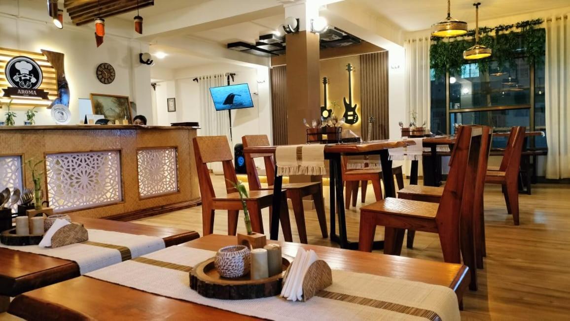 Aroma Inn Шиллонг Экстерьер фото