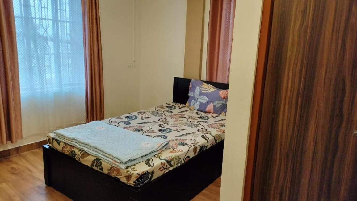 Aroma Inn Шиллонг Экстерьер фото