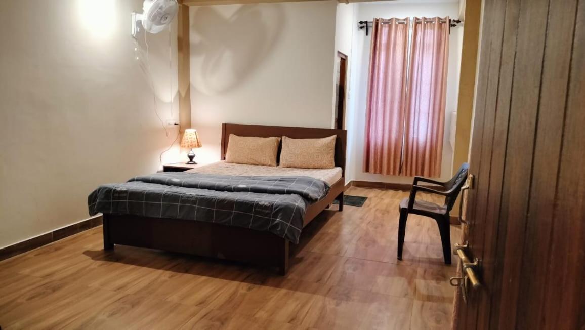 Aroma Inn Шиллонг Экстерьер фото