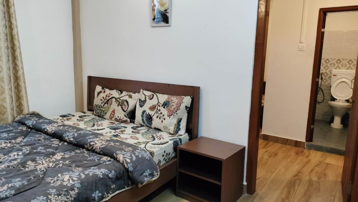 Aroma Inn Шиллонг Экстерьер фото