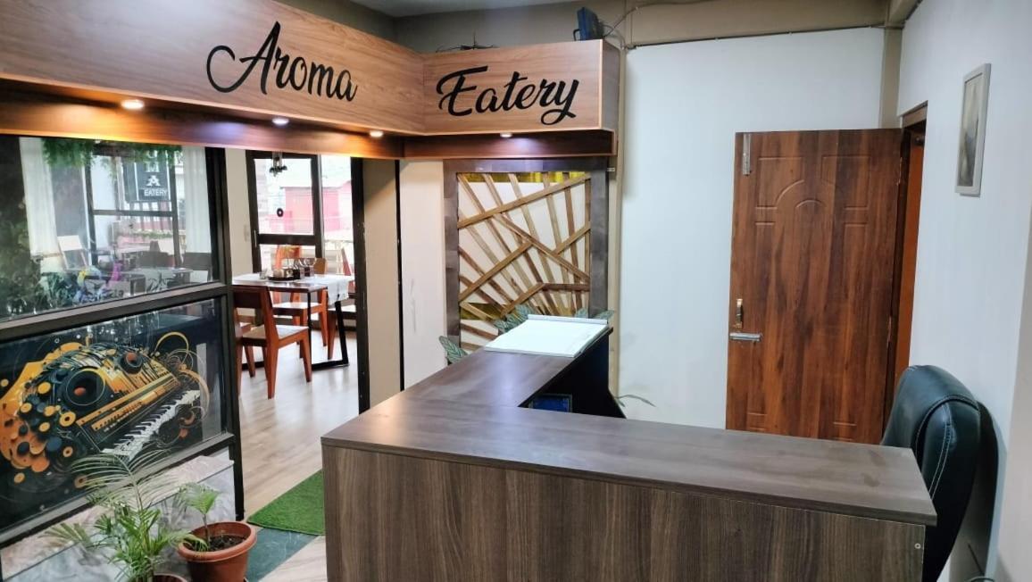 Aroma Inn Шиллонг Экстерьер фото