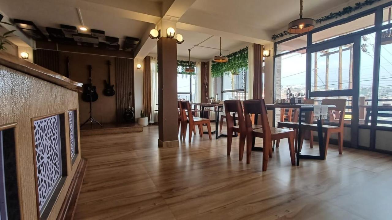 Aroma Inn Шиллонг Экстерьер фото