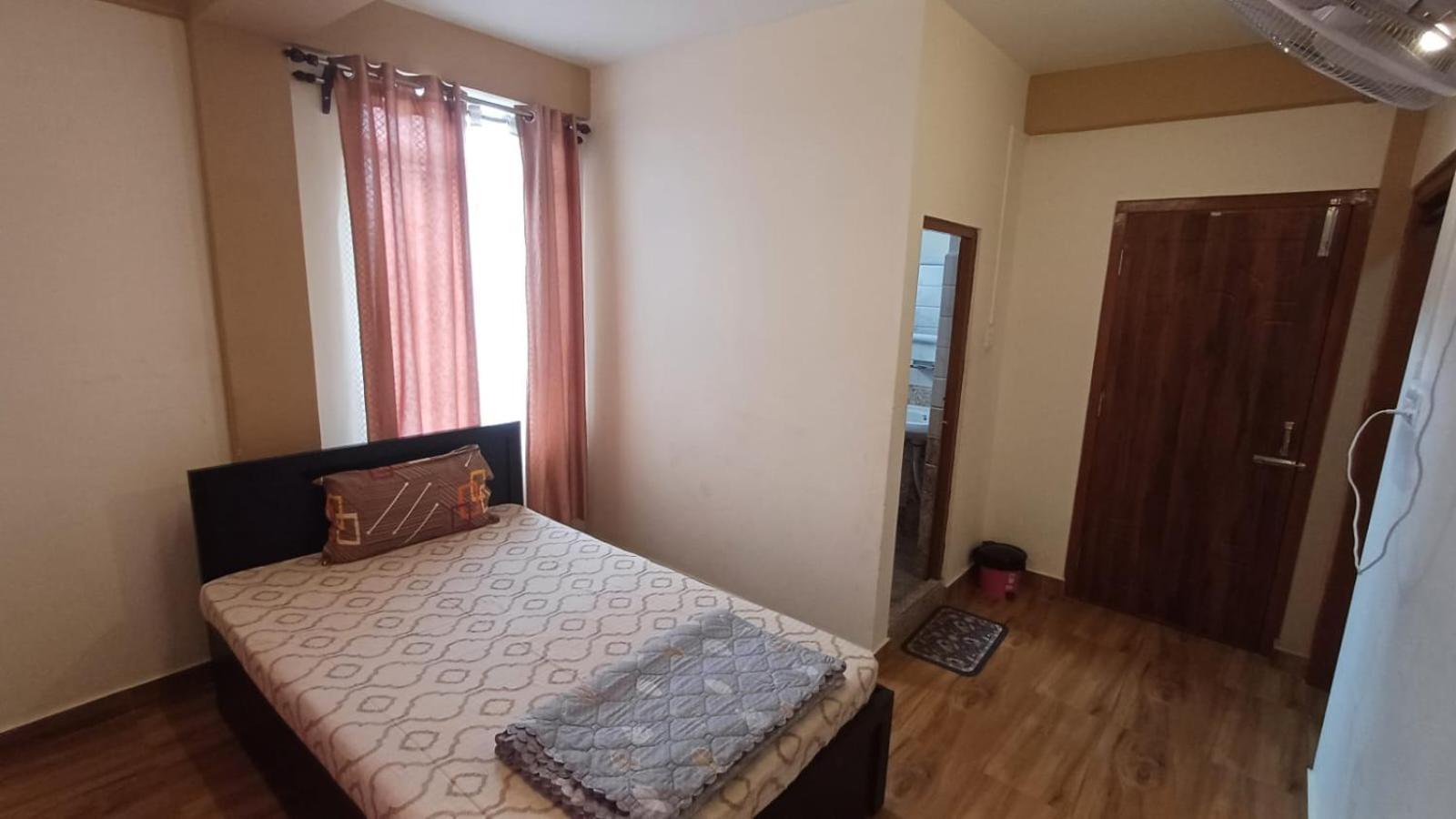 Aroma Inn Шиллонг Экстерьер фото